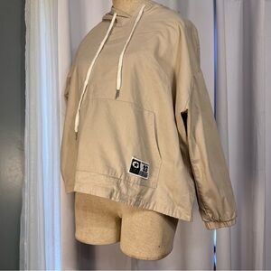 WOMEN size M beige pullover hoodie lightweight kangaroo pocket long sleeve